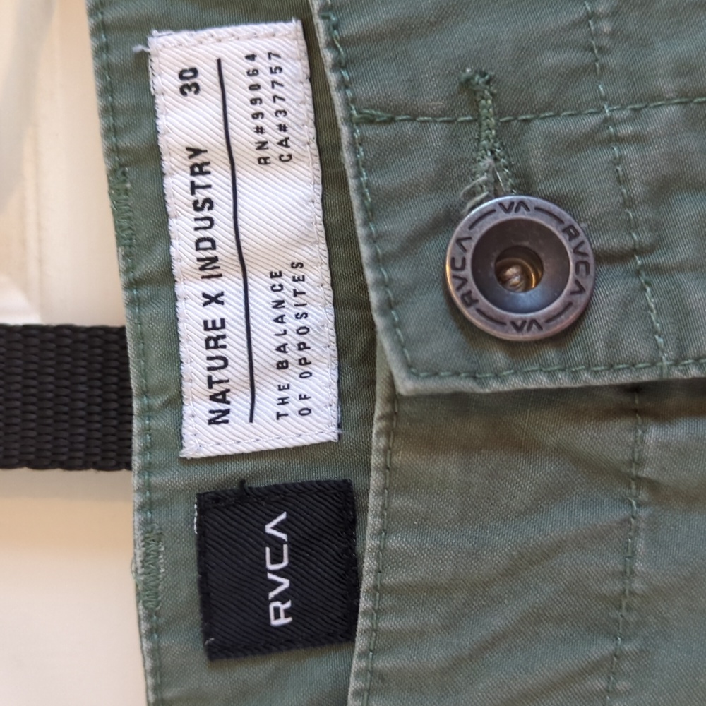 Cargo Shorts - Picture 2 of 5